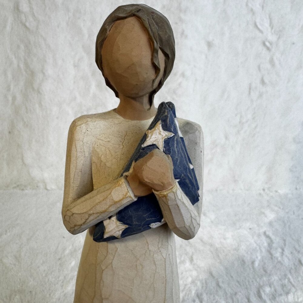 Willow Tree Figurine "Hero" Angels By Susan Lordi Honoring Service & Sacrifice - Picture 2 of 6